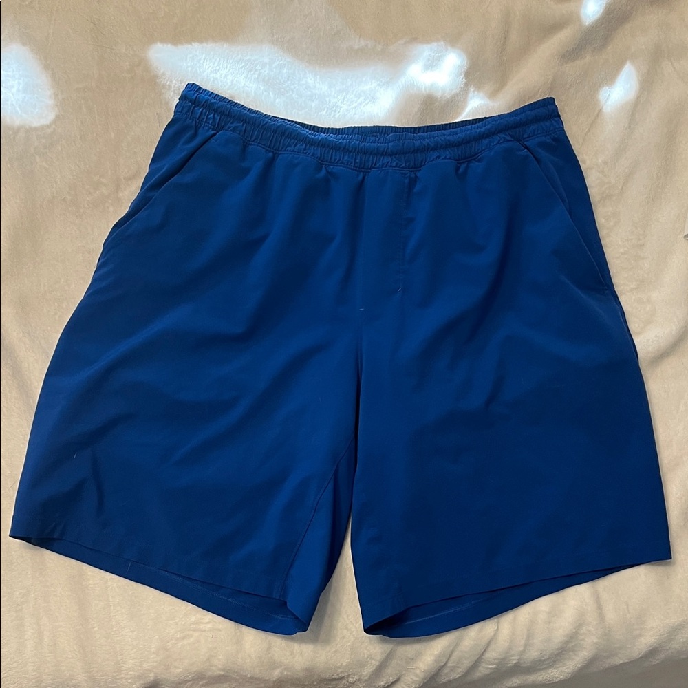 Men’s Royal Blue Lululemon Short 9” inseam Size Large